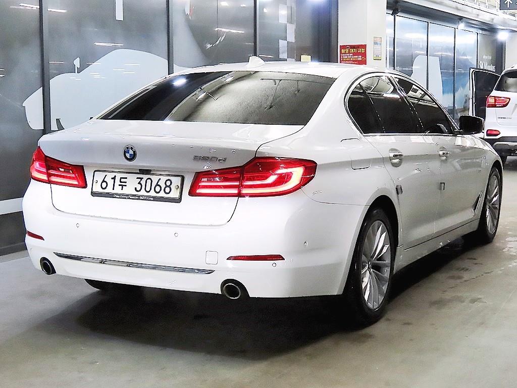 BMW 5 Series - Vista 4
