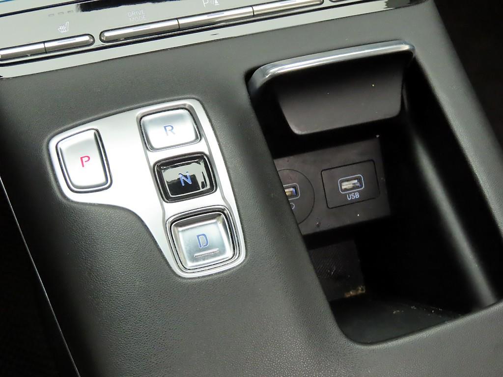 HYUNDAI Grandeur - Vista 11