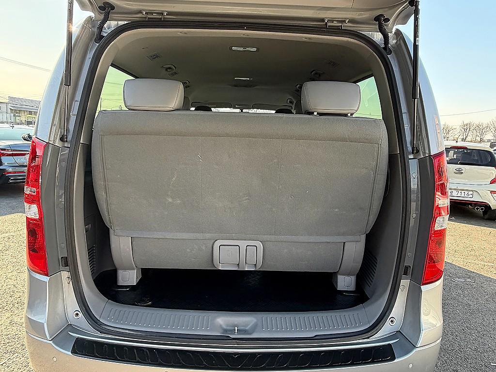 HYUNDAI Starex 2020 Plateado - Importación desde Corea - HF Imports Iquique - Foto 17