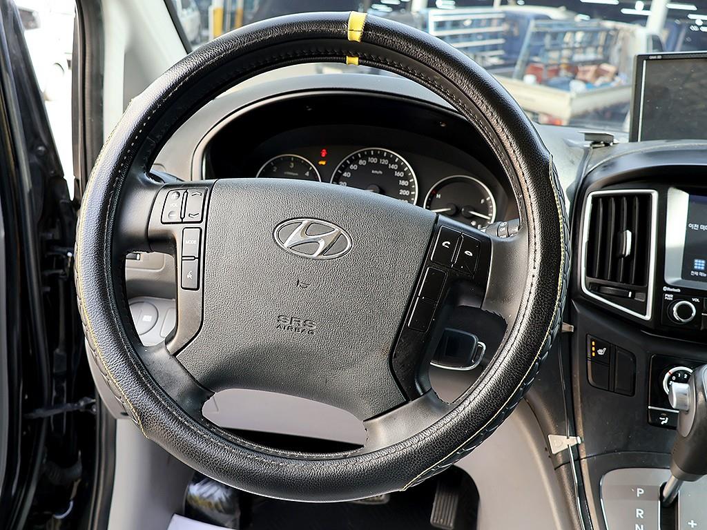 HYUNDAI Starex 2021 Negro - Importación desde Corea - HF Imports Iquique - Foto 8