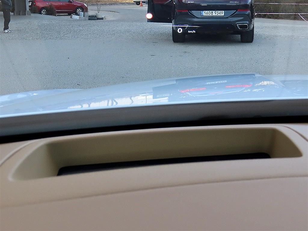 Genesis G80 - Vista 10