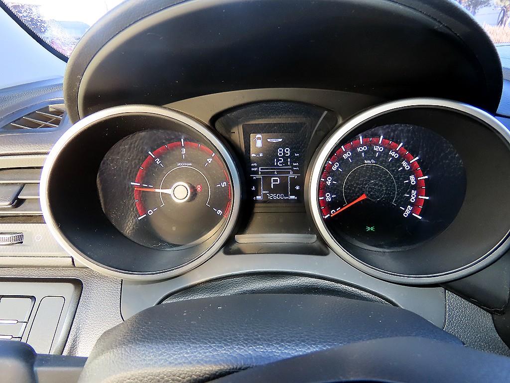 Ssangyong Tivoli - Vista 9