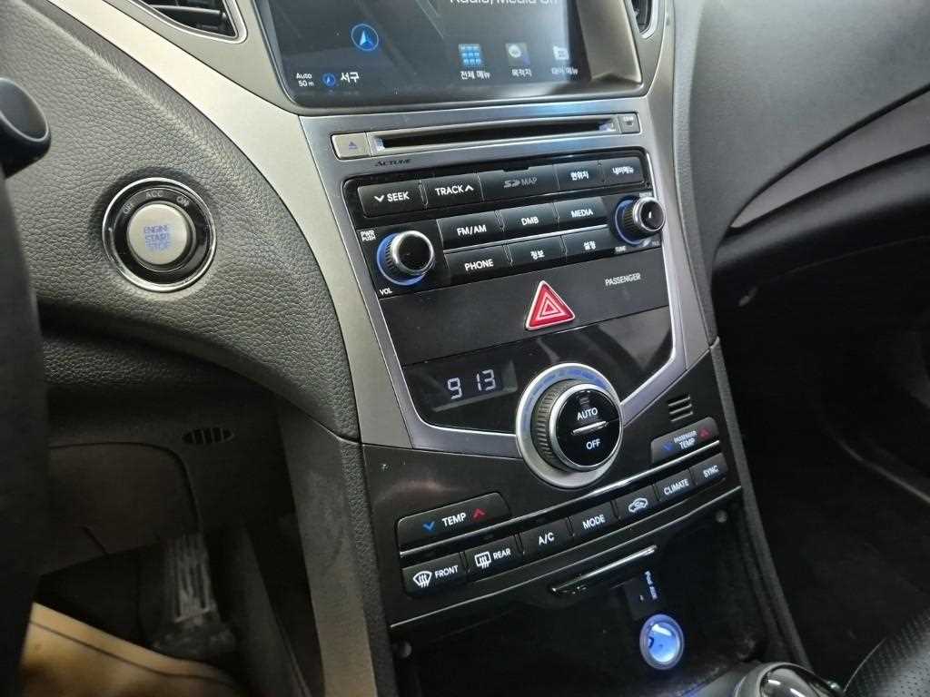 HYUNDAI Grandeur 2017 Negro - Importación desde Corea - HF Imports Iquique - Foto 16