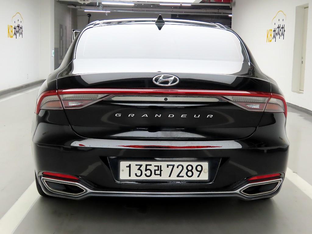 HYUNDAI Grandeur - Vista 4