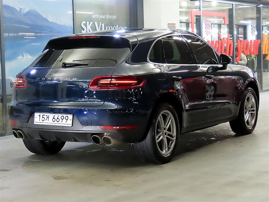 Porsche Macan - Vista 4