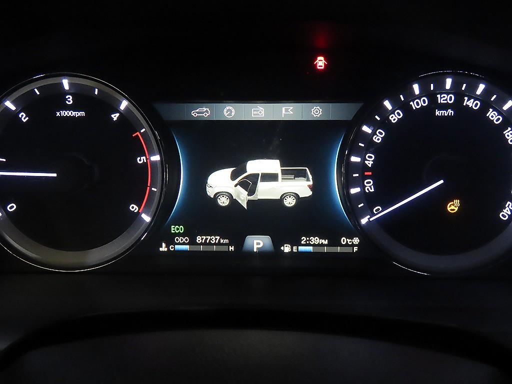 Ssangyong Rexton - Vista 9