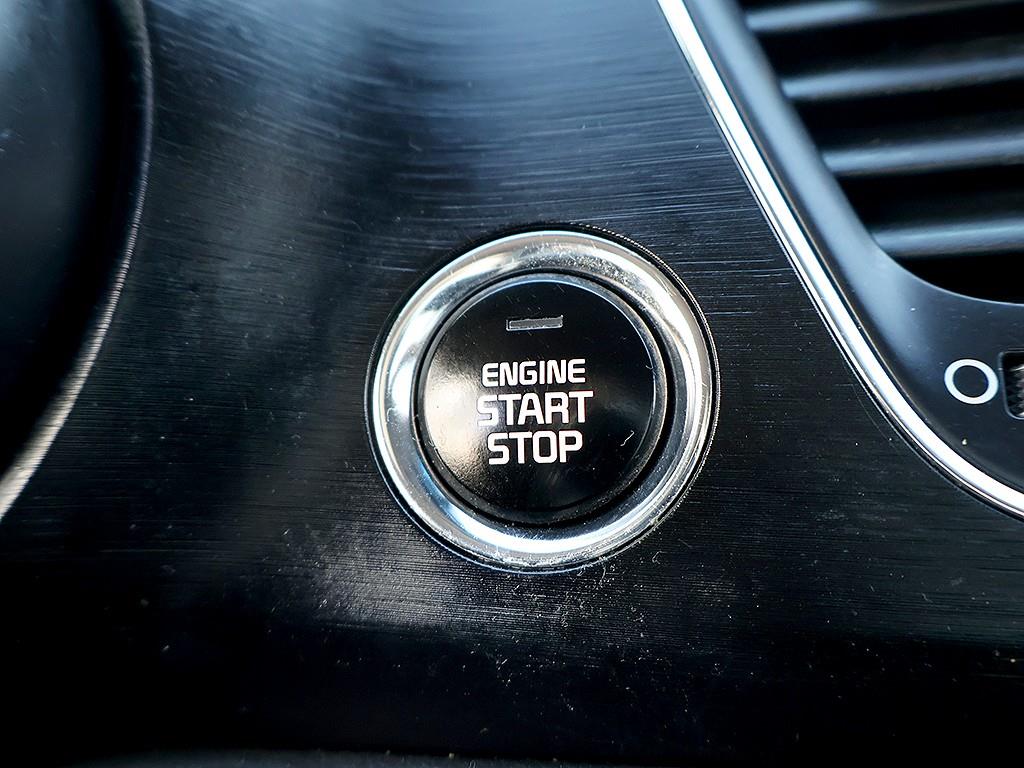 KIA Carnival 2019 the color of pearl - Importación desde Corea - HF Imports Iquique - Foto 10