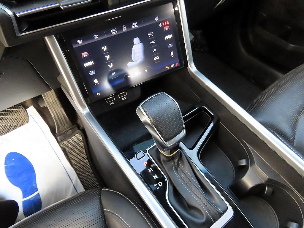 Ssangyong Torres - Vista 10