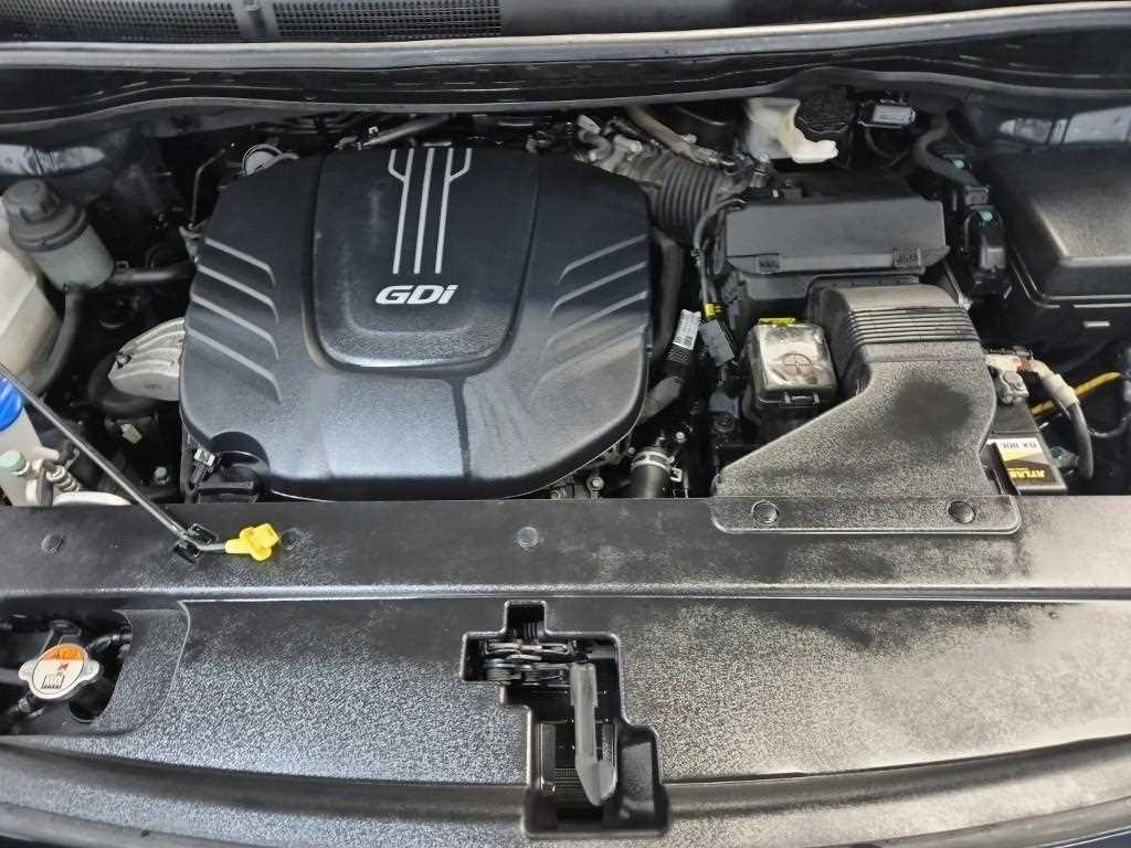 KIA Carnival - Vista 5