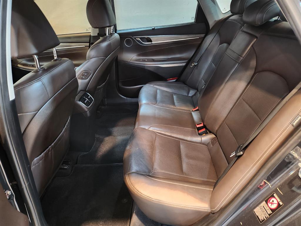 HYUNDAI Grandeur - Vista 5