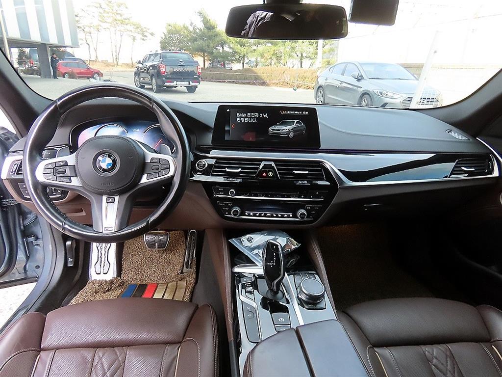 BMW 5 Series - Vista 7