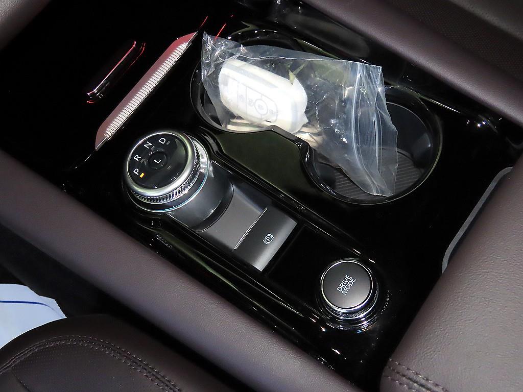 Ford Explorer - Vista 12