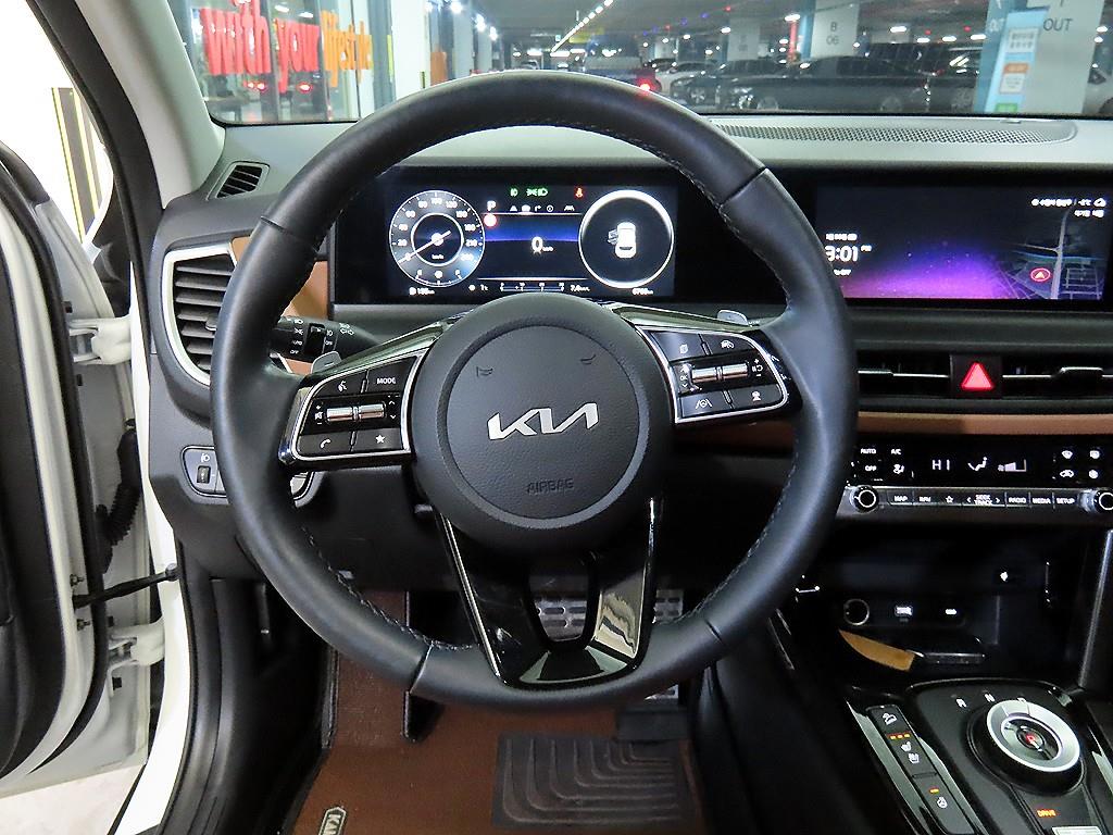 KIA Seltos - Vista 8