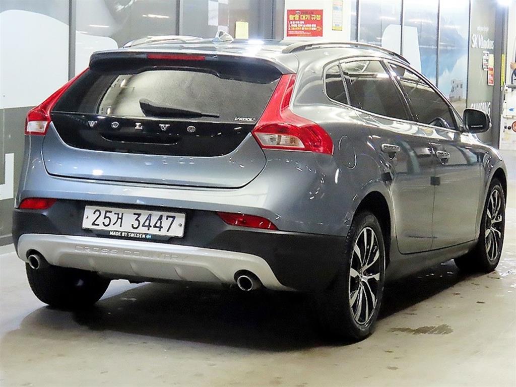 Volvo V40 - Vista 4