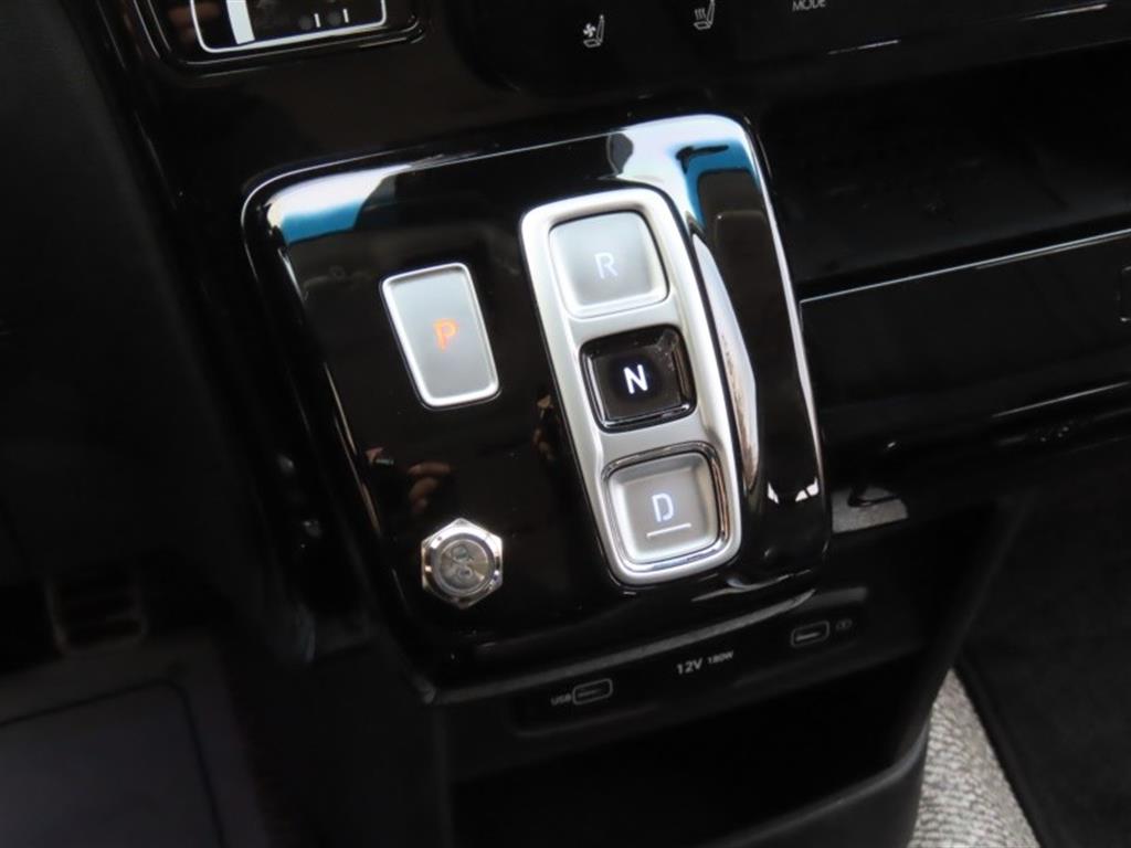 HYUNDAI Staria - Vista 11