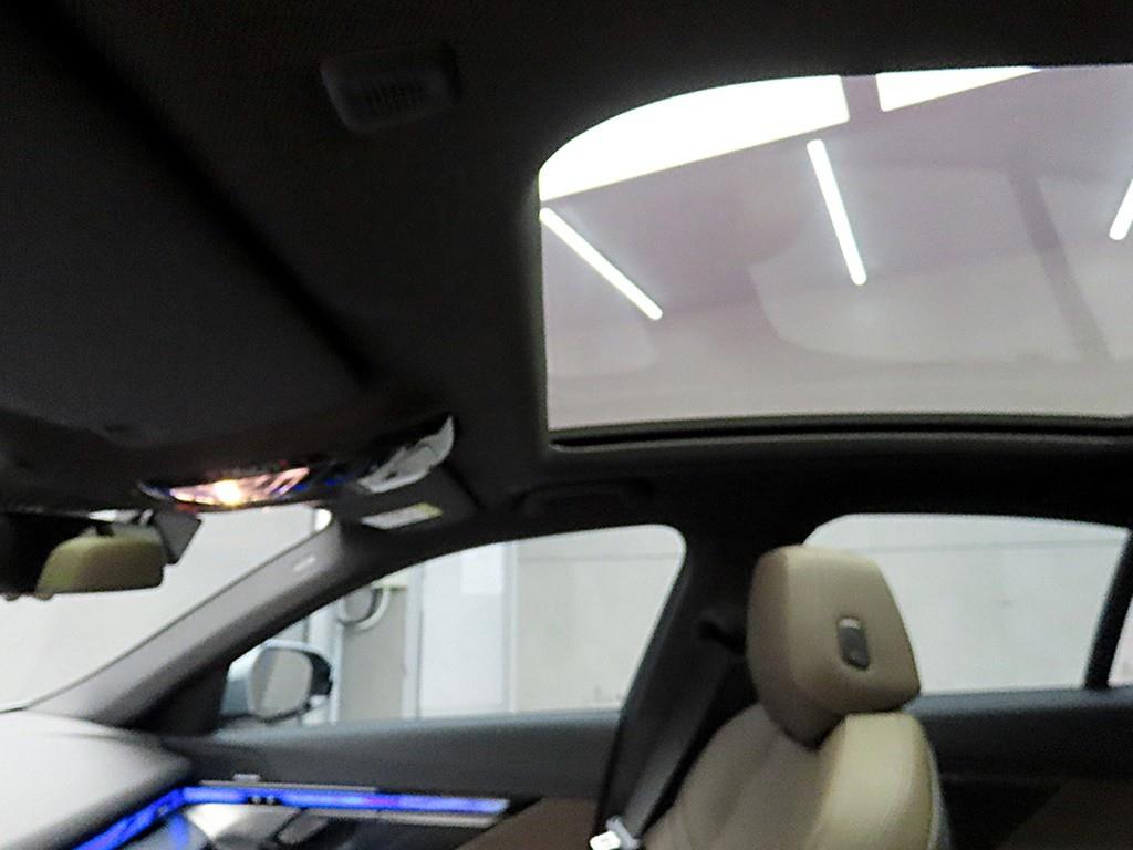 BMW 5 Series 2025 Gris - Importación desde Corea - HF Imports Iquique - Foto 16