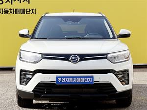 Ssangyong Tivoli - Vista 2