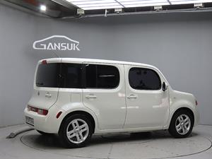 Nissan Cube - Vista 8