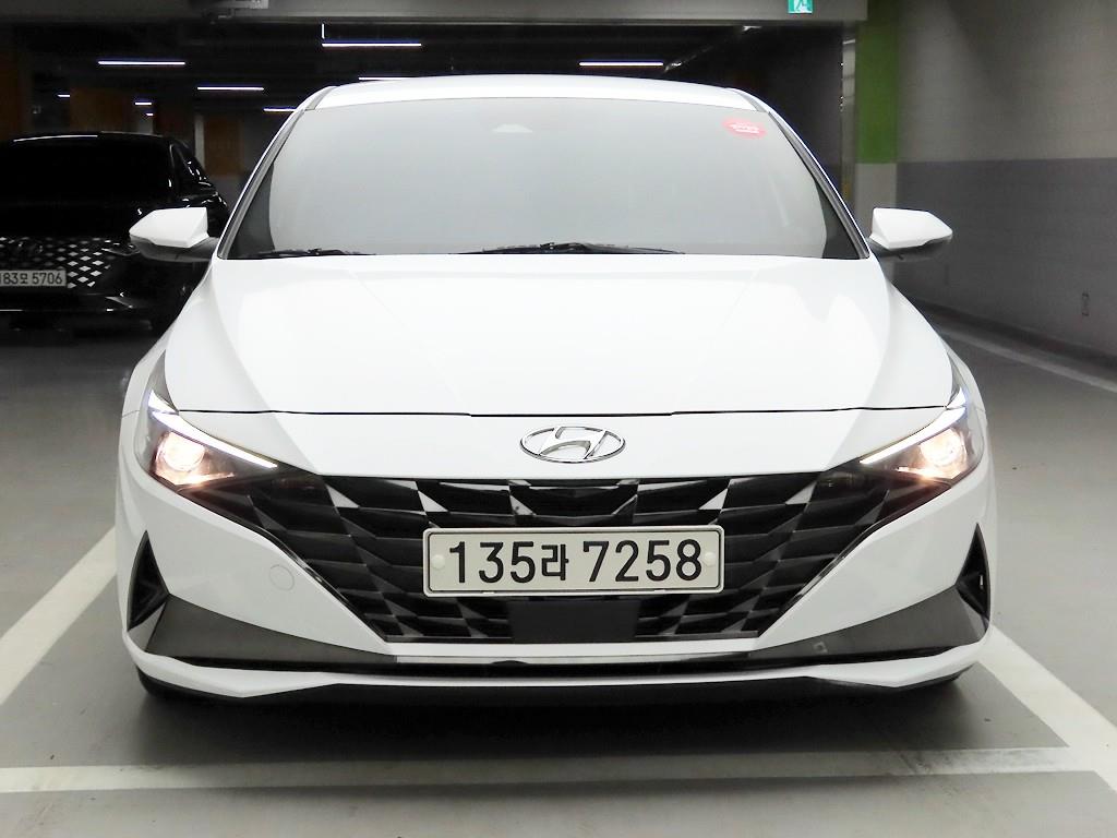 HYUNDAI Avante 2022 Blanco - Importación desde Corea - HF Imports Iquique - Foto 1