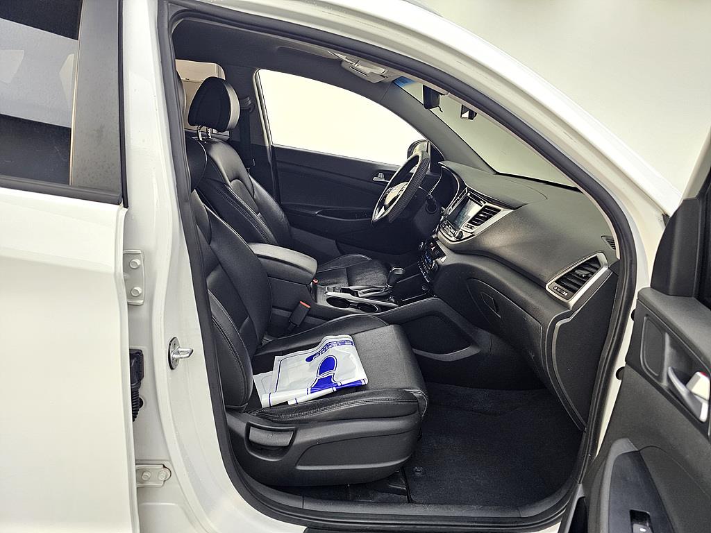 HYUNDAI Tucson - Vista 11