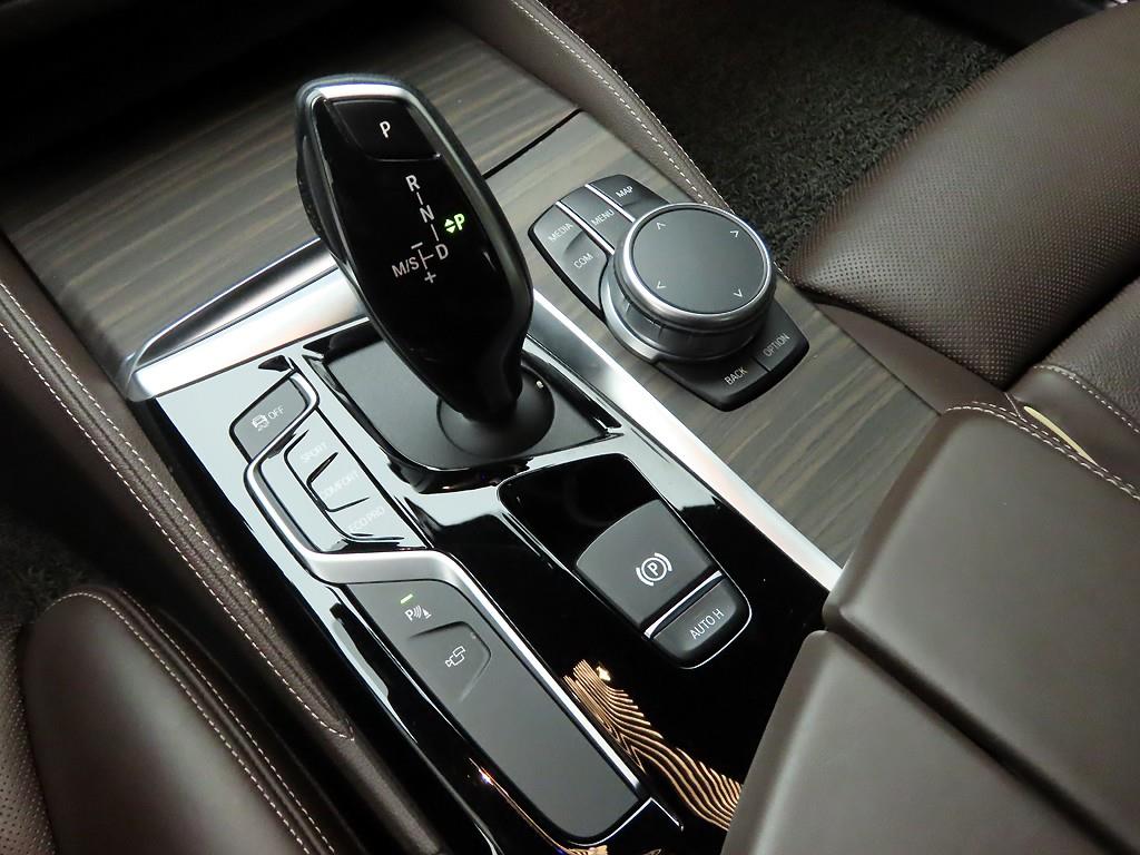 BMW 5 Series - Vista 10