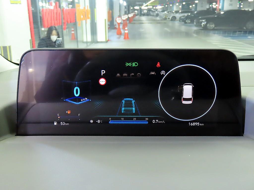 HYUNDAI Staria - Vista 9