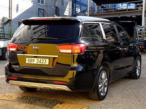 KIA Carnival - Vista 8