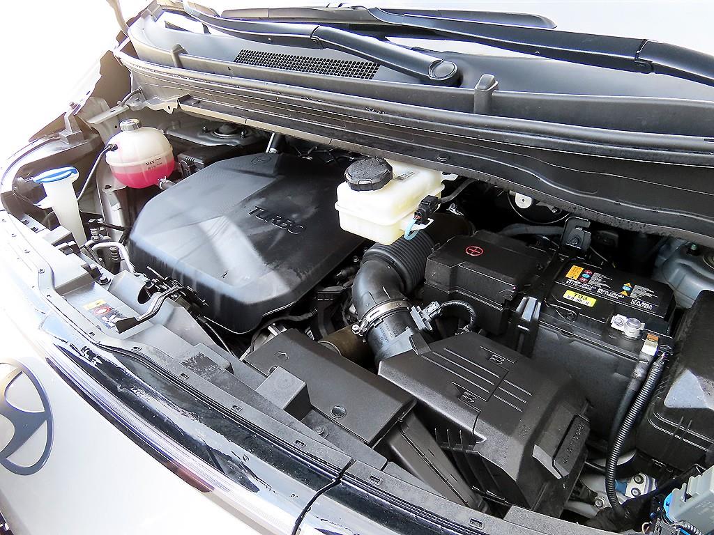 HYUNDAI Staria 2025 Gris - Importación desde Corea - HF Imports Iquique - Foto 19