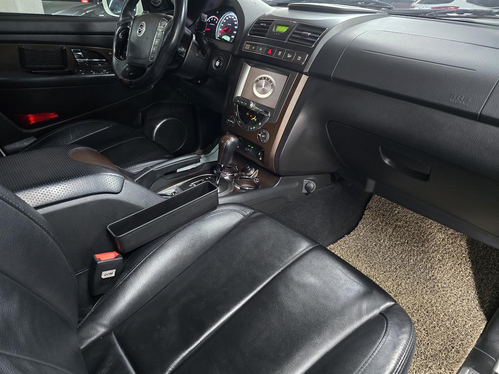 Ssangyong Rexton - Vista 8