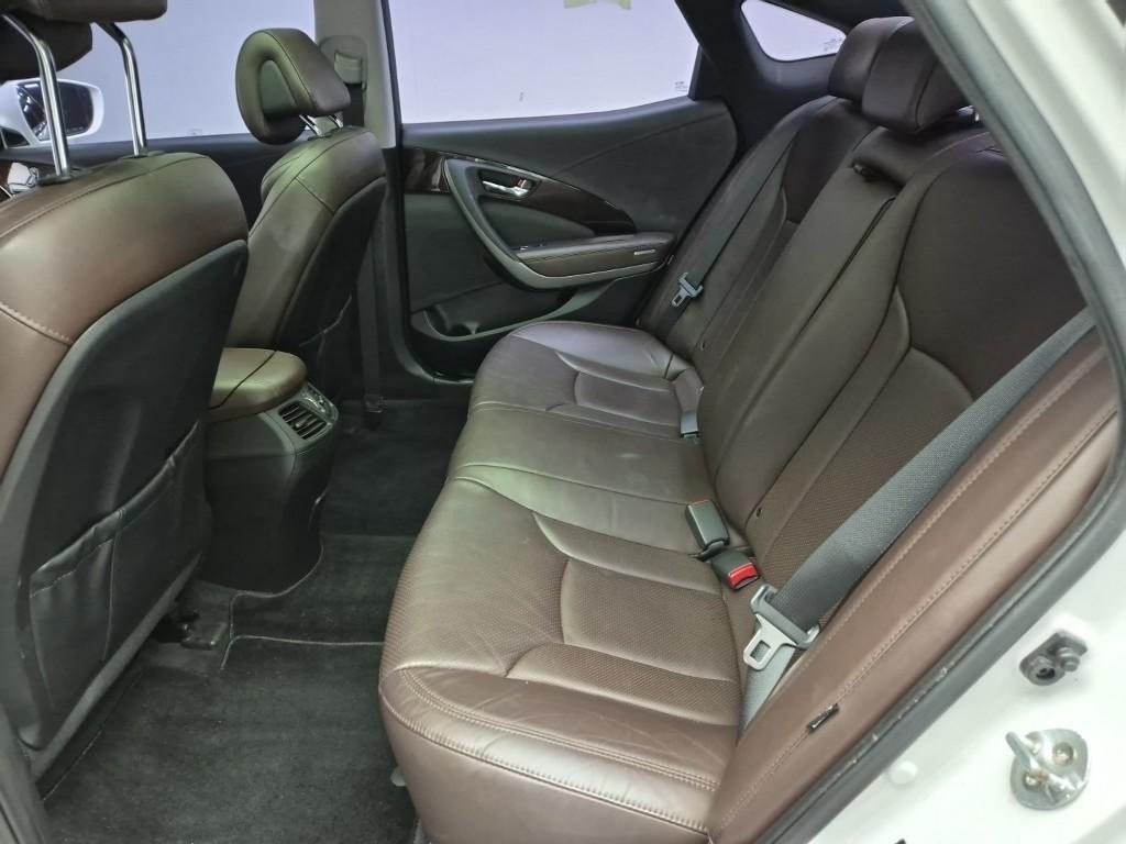 HYUNDAI Grandeur - Vista 12