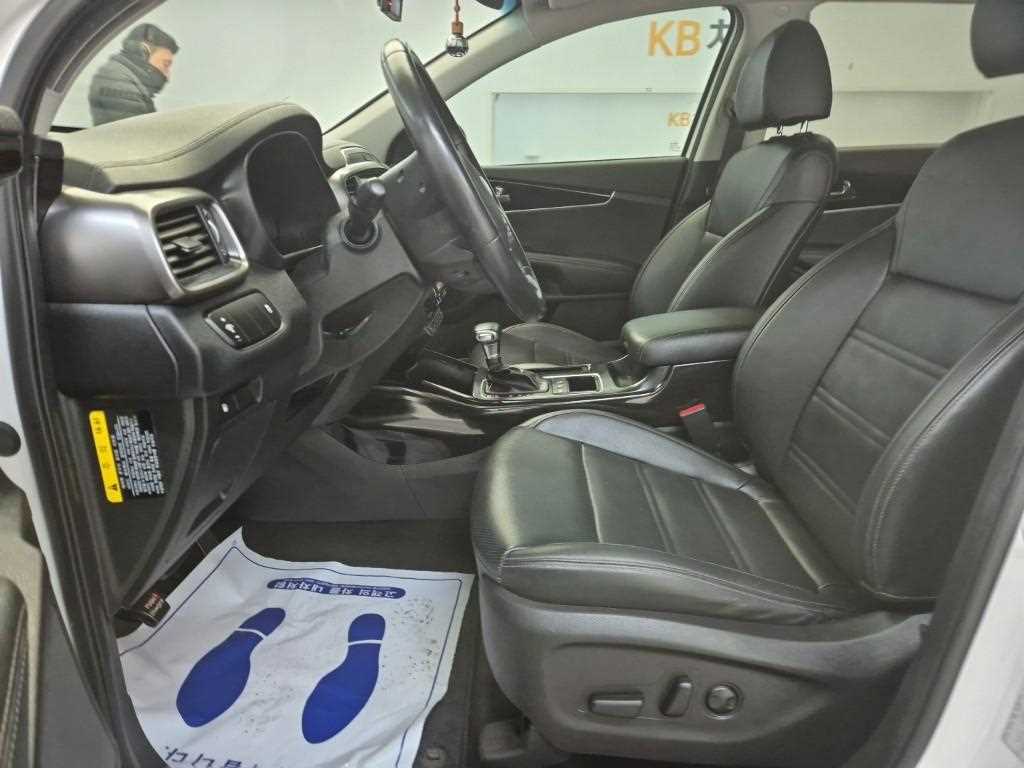 KIA Sorento - Vista 11