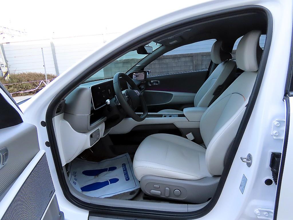 HYUNDAI Ioniq 6 - Vista 5