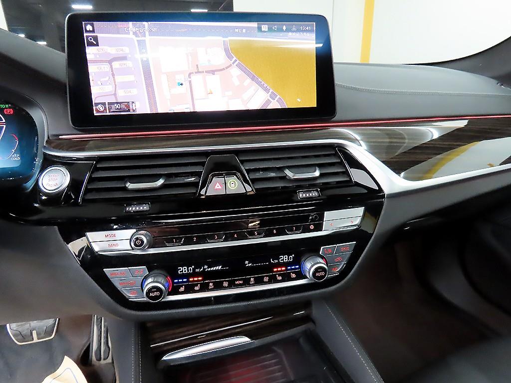 BMW 5 Series 2022 - Importación desde Corea - HF Imports Iquique - Foto 13