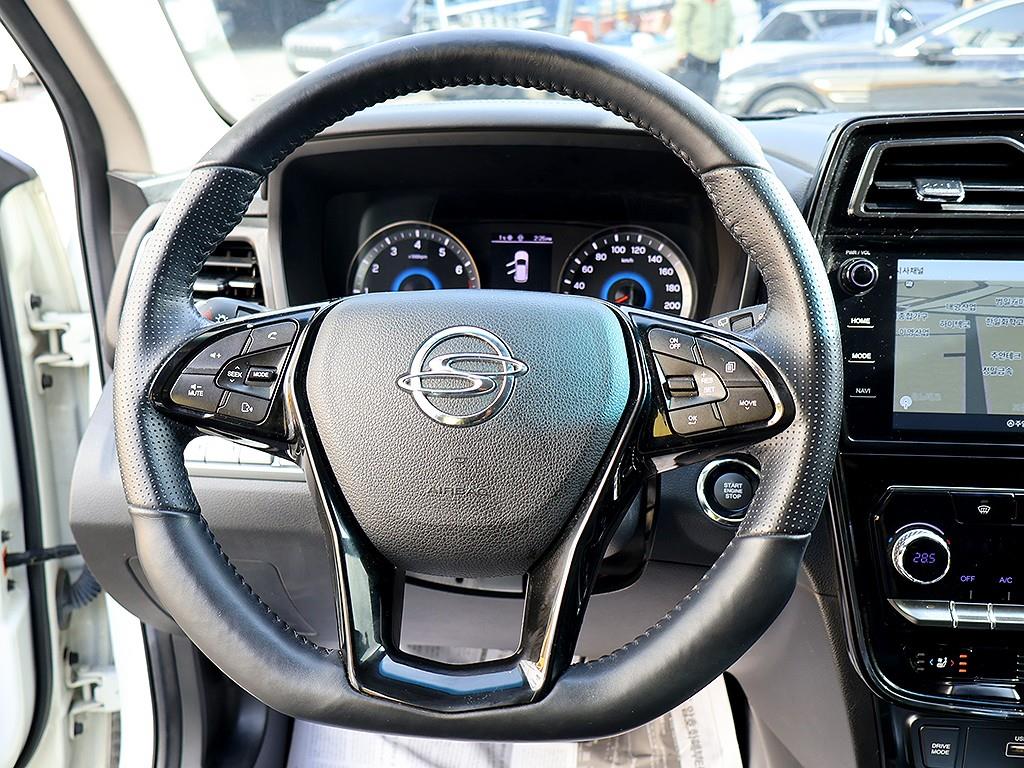 Ssangyong Tivoli 2022 Blanco - Importación desde Corea - HF Imports Iquique - Foto 8