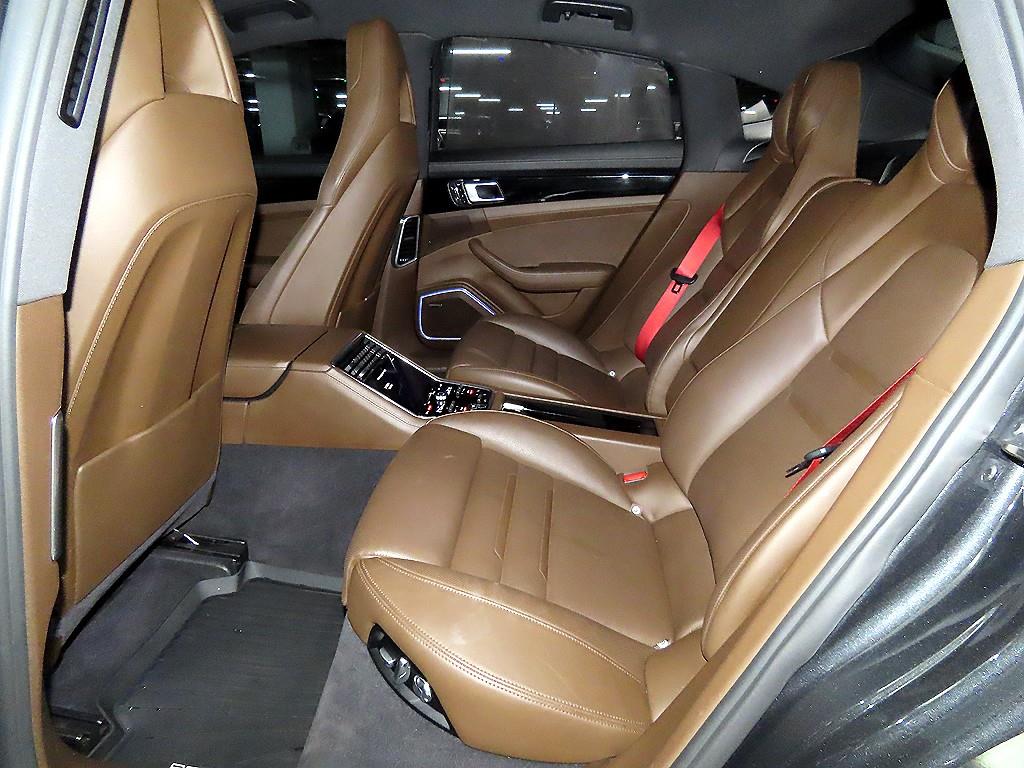 Porsche Panamera - Vista 7