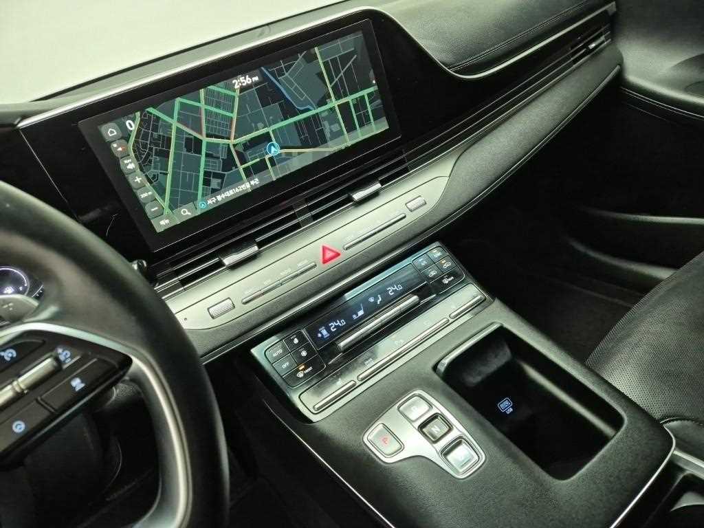 HYUNDAI Grandeur - Vista 10