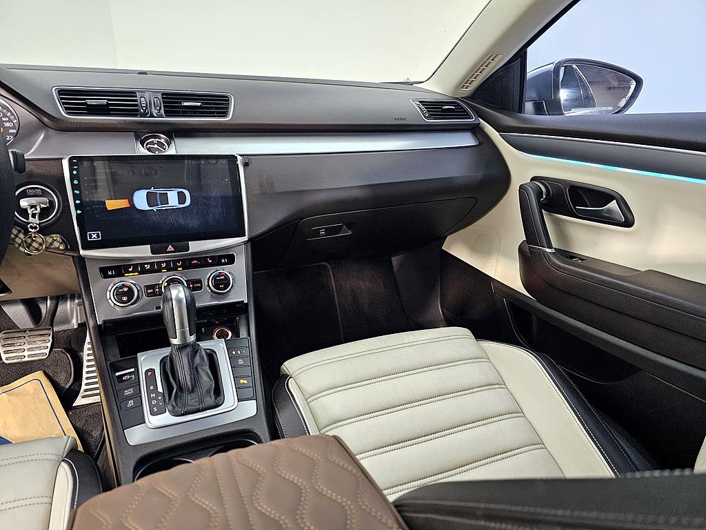 Volkswagen CC - Vista 10