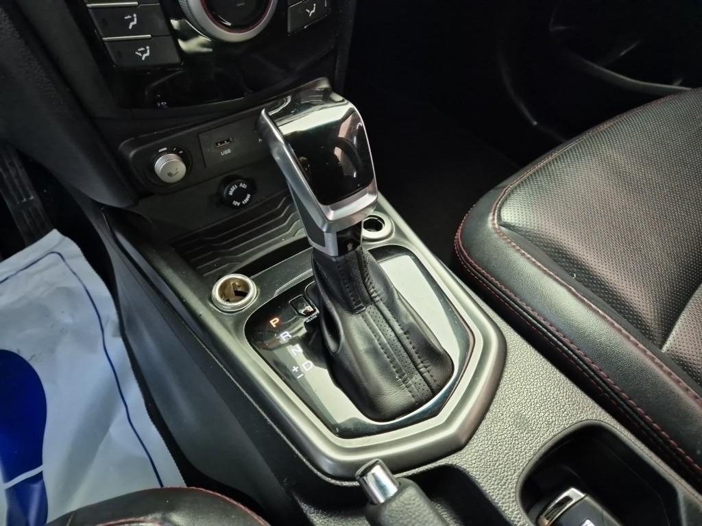 Ssangyong Tivoli - Vista 8