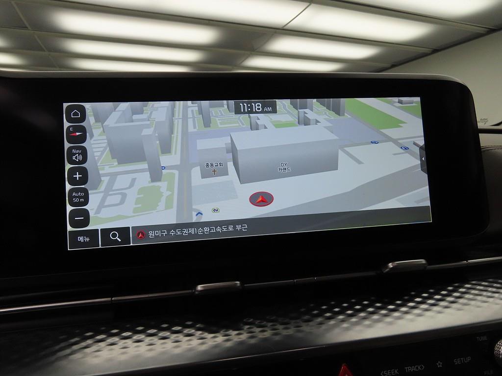 KIA Carnival - Vista 8