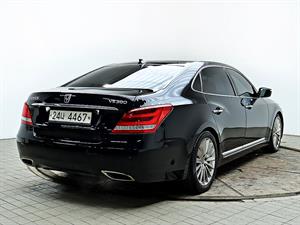 HYUNDAI Equus - Vista 8