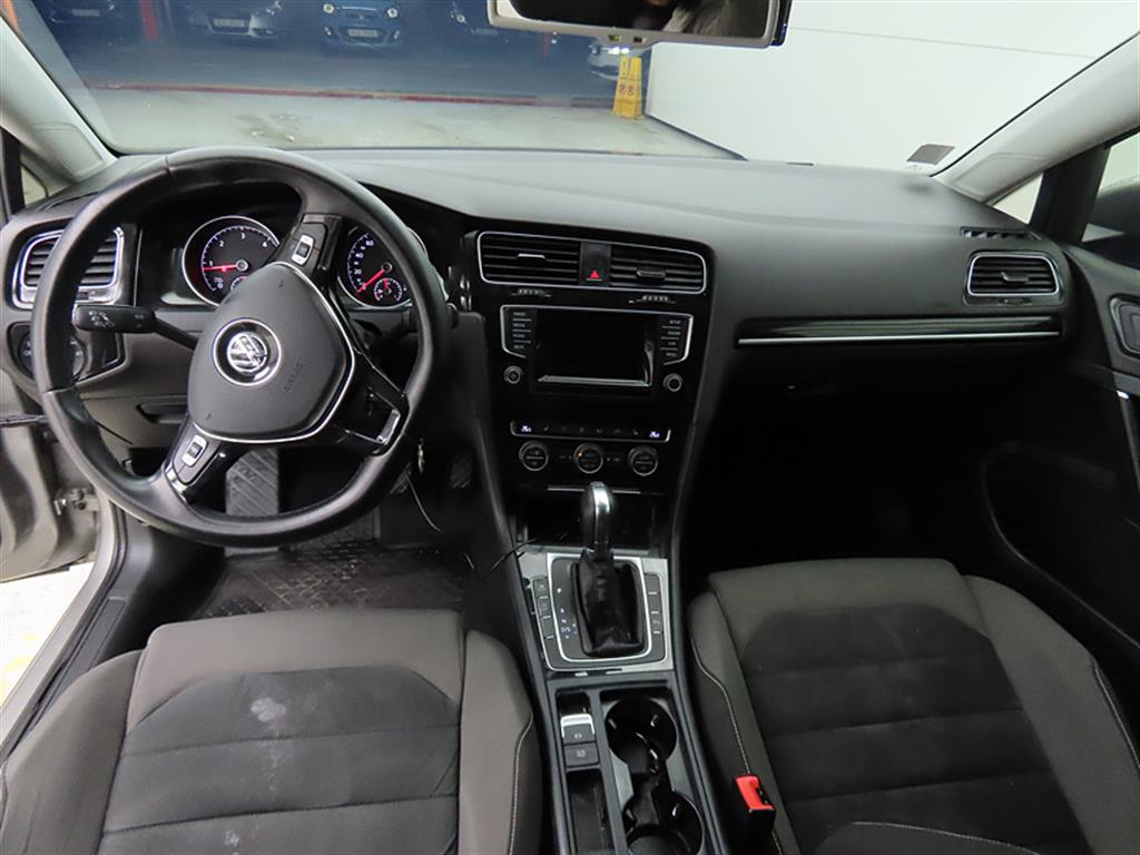 Volkswagen Golf - Vista 7