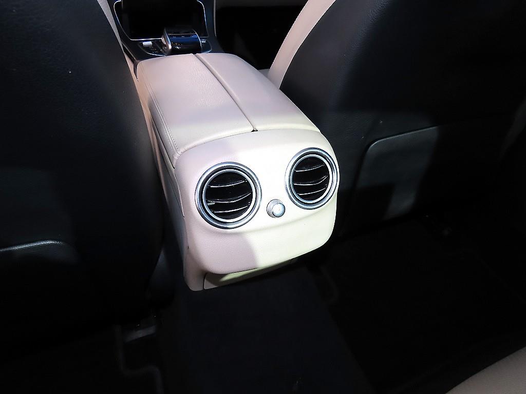 Mercedes Benz C Class 2019 Azul - Importación desde Corea - HF Imports Iquique - Foto 17