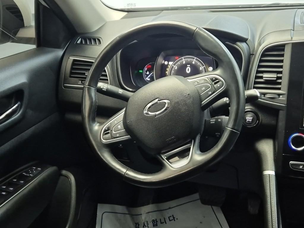 SAMSUNG QM6 - Vista 9