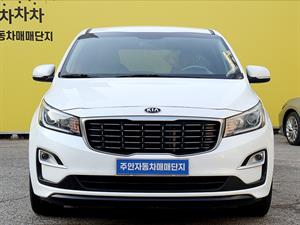 KIA Carnival - Vista 2