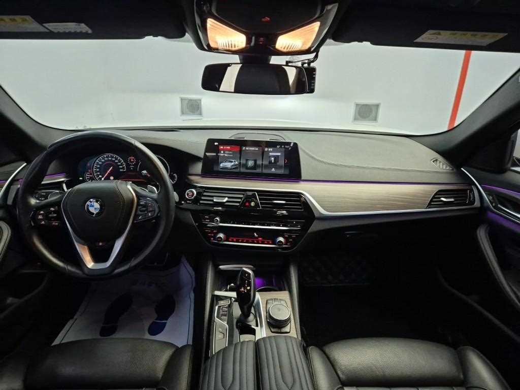 BMW 5 Series - Vista 7