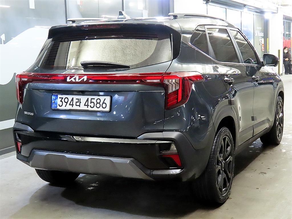 KIA Seltos - Vista 4