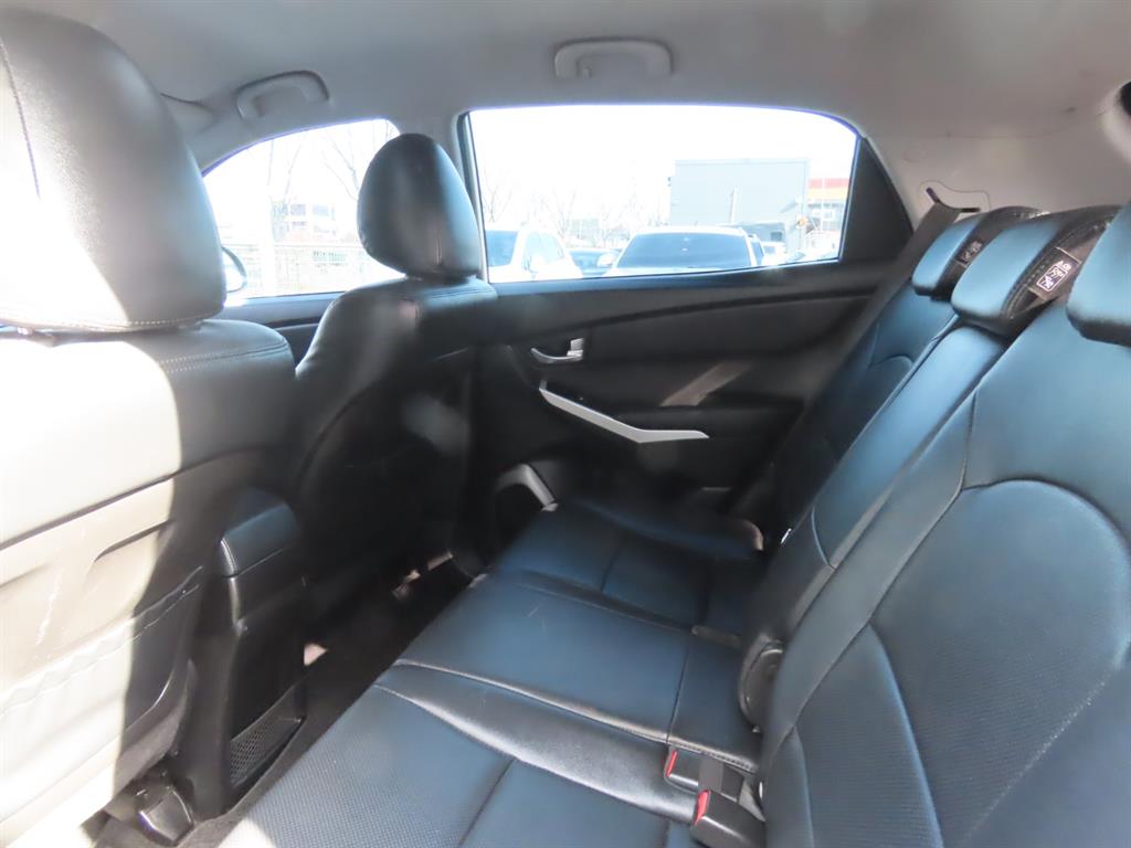 Ssangyong Korando - Vista 11