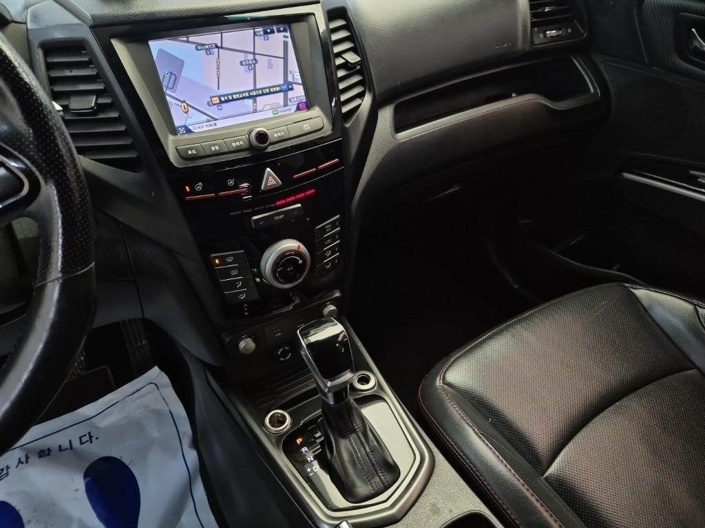 Ssangyong Tivoli - Vista 10