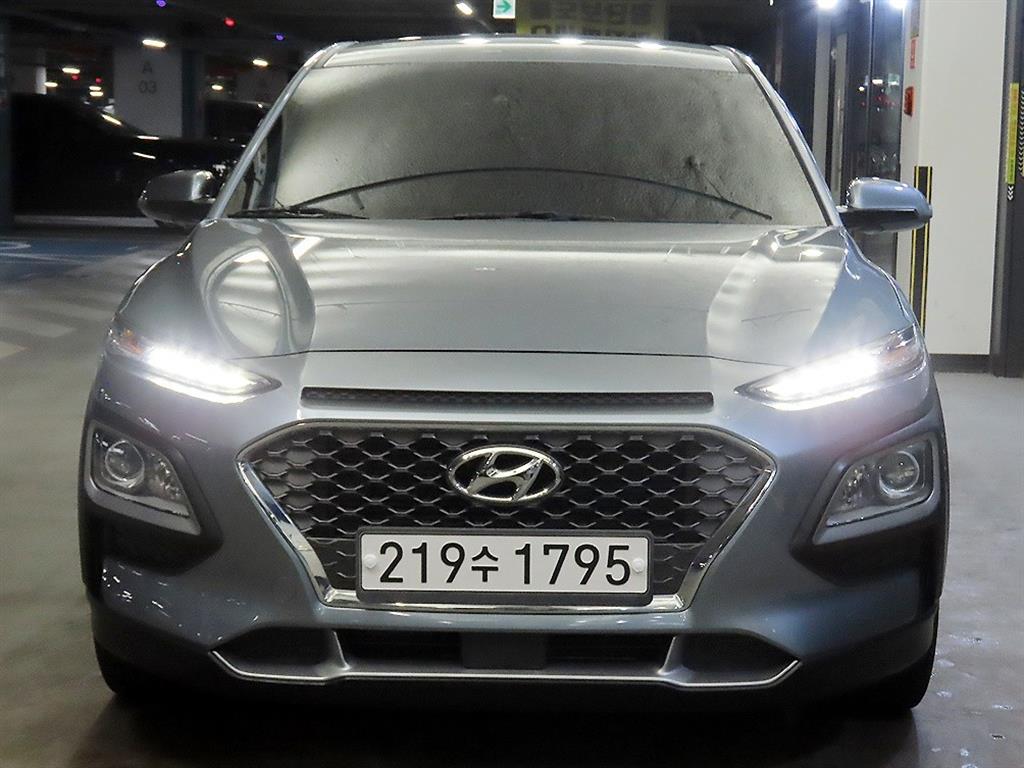 HYUNDAI Kona - Vista 3