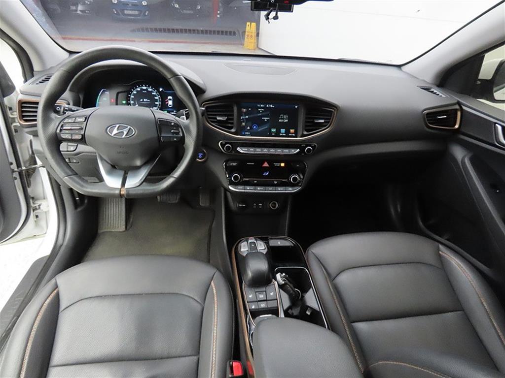 HYUNDAI Ioniq - Vista 7